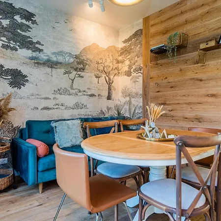 Zalia Kopa With Pool